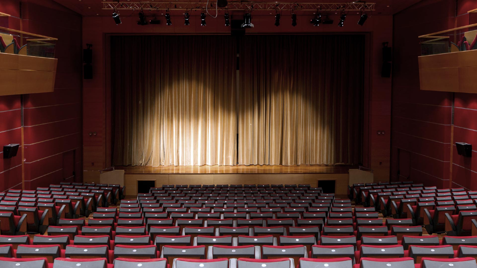 Δαΐς - Πολυχώρος Εκδηλώσεων - ΑΜΦΙΘΕΑΤΡΟ