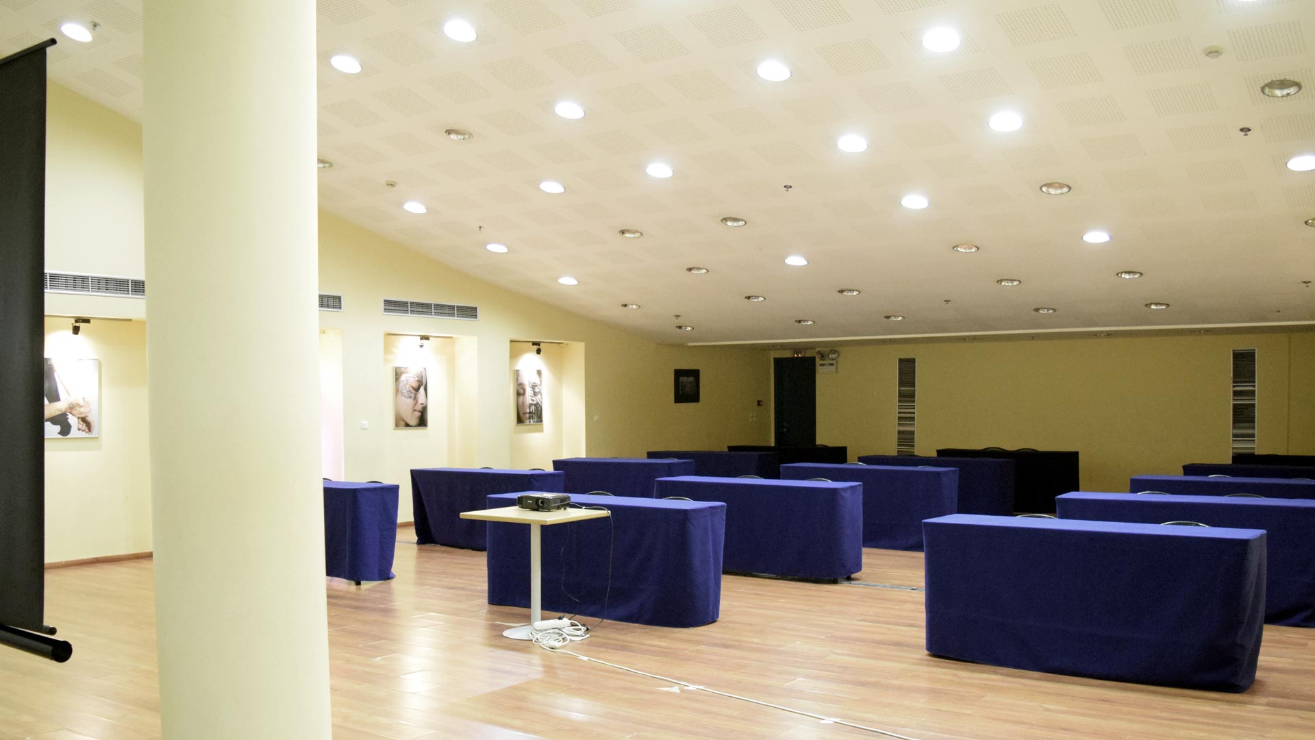 CONFERENCE ROOM 160 Sq.m. 